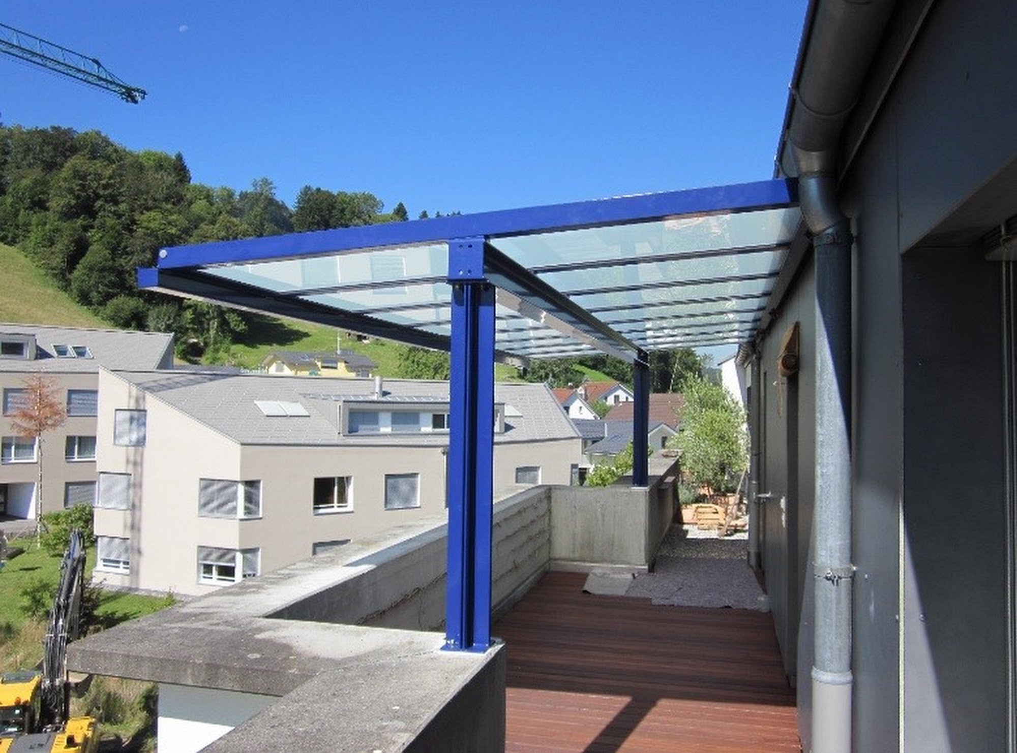 Neubau Glas-Vordach Mätteliguetstrasse 14