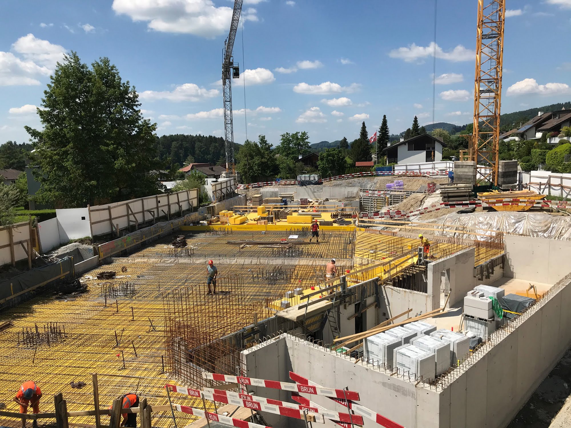 Neubau 3 Mehrfamilienhäuser mit Tiefgarage