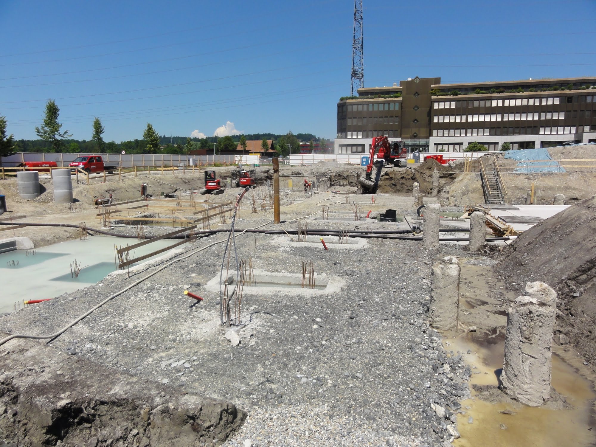 Gewerbebau Quadrolith