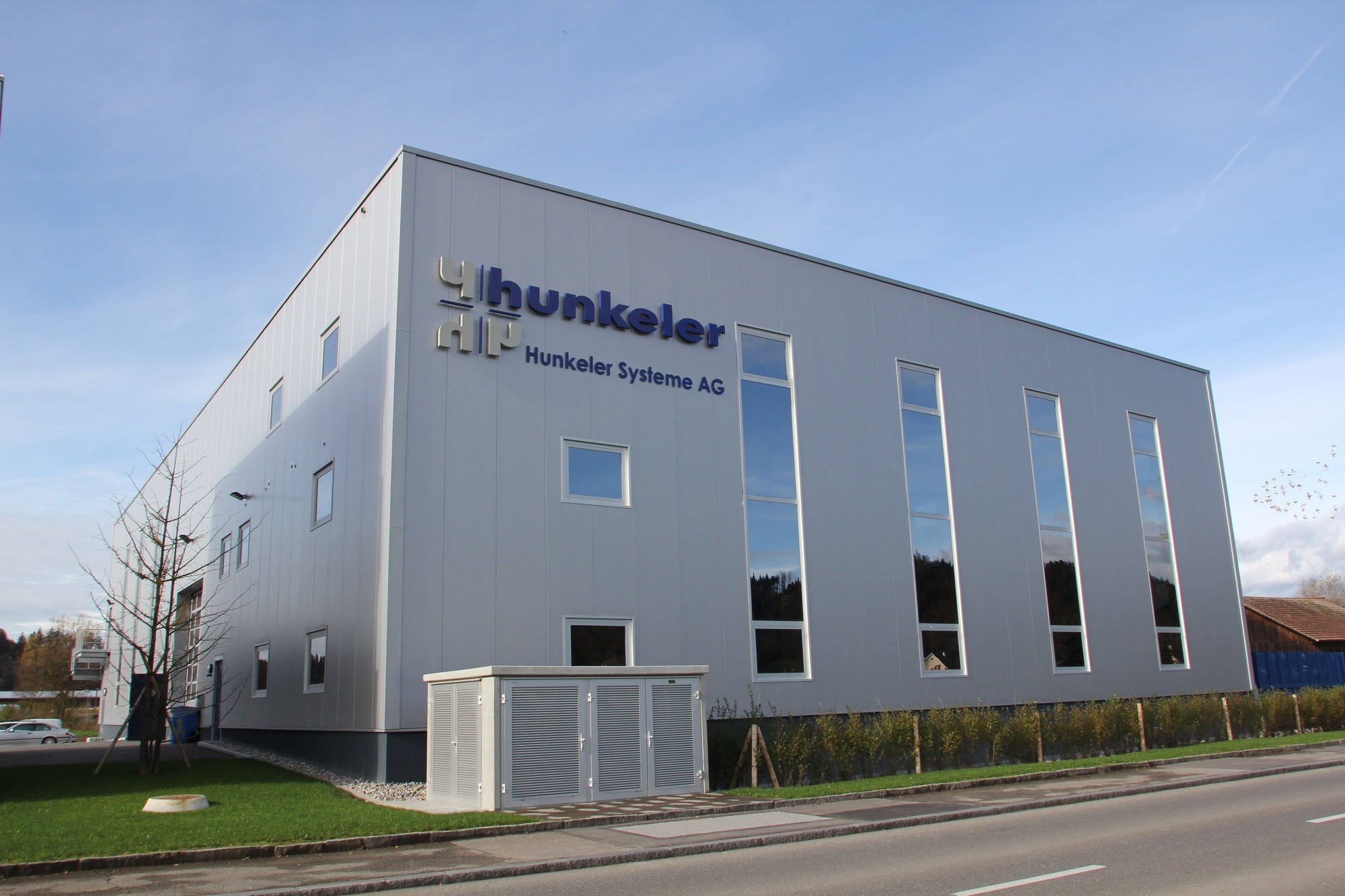 Industrie / Gewerbebau Erweiterung Hunkeler Systeme AG