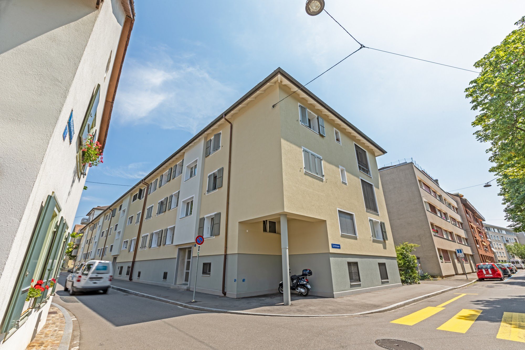 Wohnungsbau,Aussenwärmedämmung Sanierung Mehrfamilienhaus Weilerweg 2-10