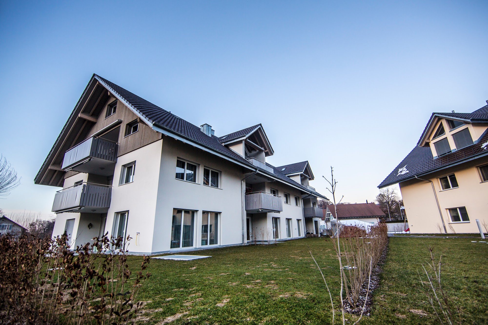 Wohnungsbau,Aussenwärmedämmung Überbauung Zentrum Mitteldorf