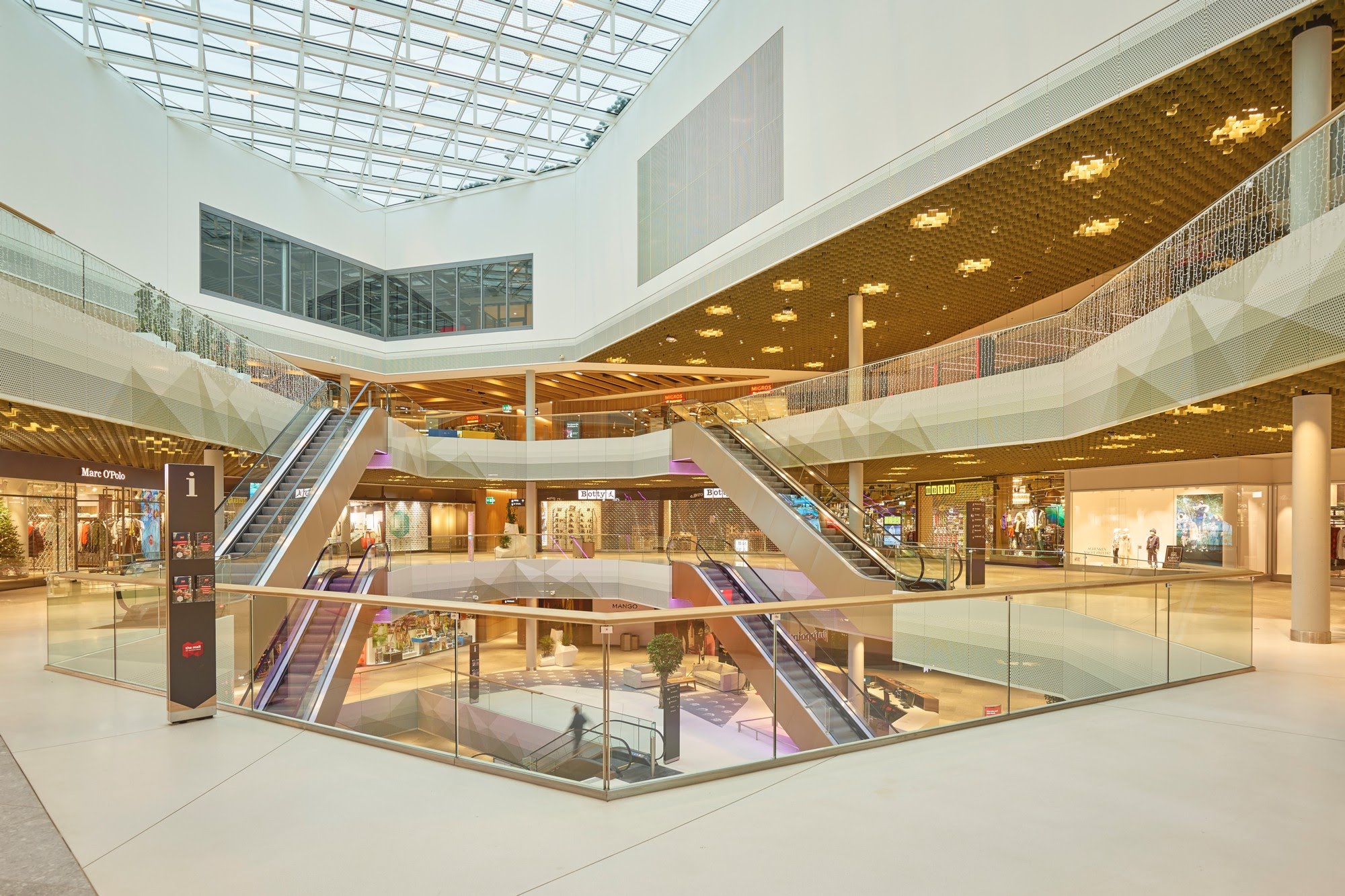 Industrie / Gewerbebau Mall of Switzerland