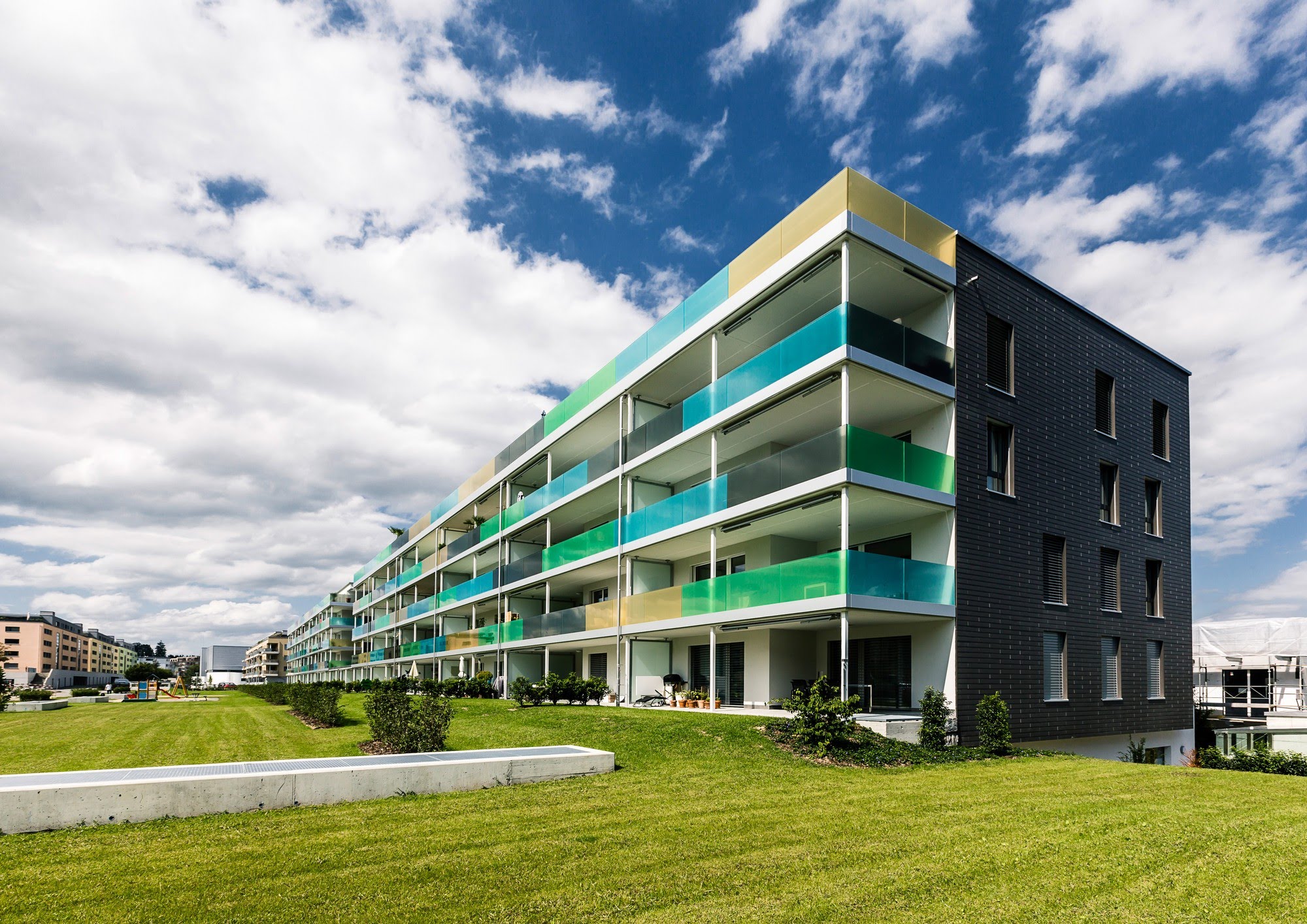 Öffentlich,Wohnen MFH,Gewerbe Wohn- und Geschäftshaus mit P+R-System Architektur,Wohnungsbau,Wohnhäuser,Einfamilienhäuser,Mehrfamilienhäuser