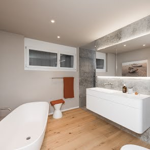 KAWA Design AG ihr Spezialist für Design Badmöbel :: Badezimmermöbel, Duschkabinen, Waschbecken, Sur