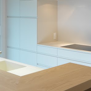 KAWA Design AG ihr Spezialist für Design Badmöbel :: Badezimmermöbel, Duschkabinen, Waschbecken, Sur