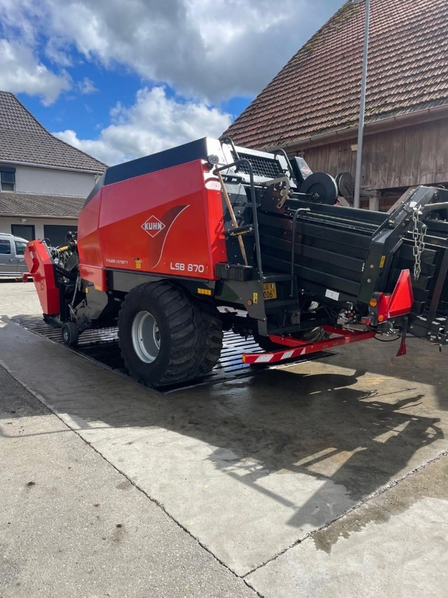 Quaderballenpresse Kuhn LSB 870